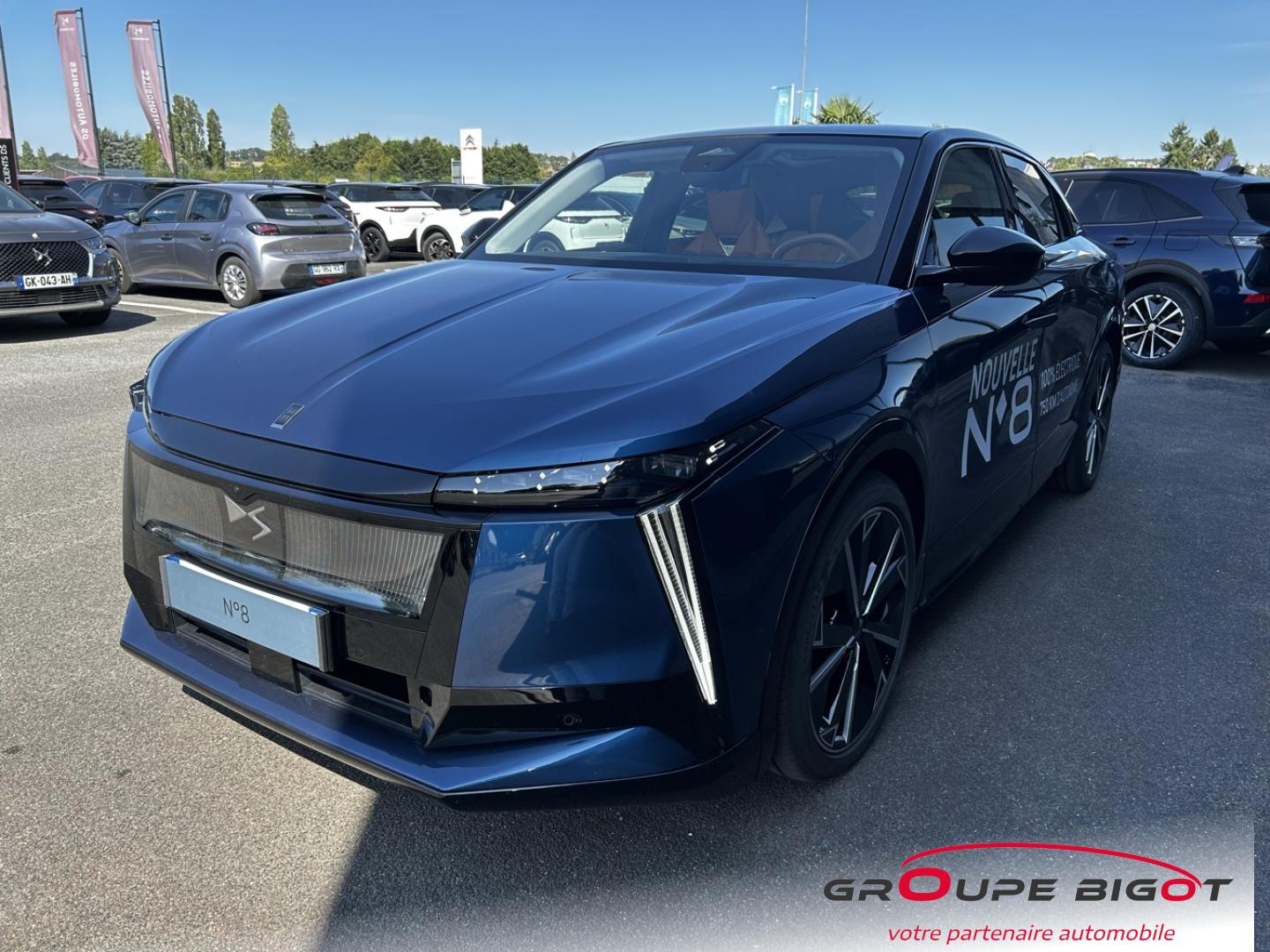 DS AUTOMOBILES N°8