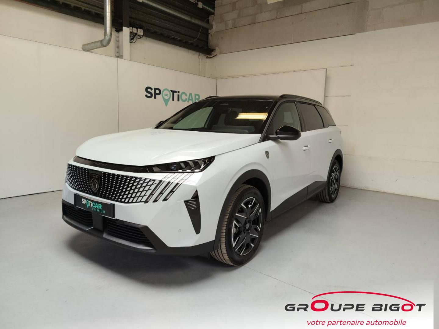 PEUGEOT 5008