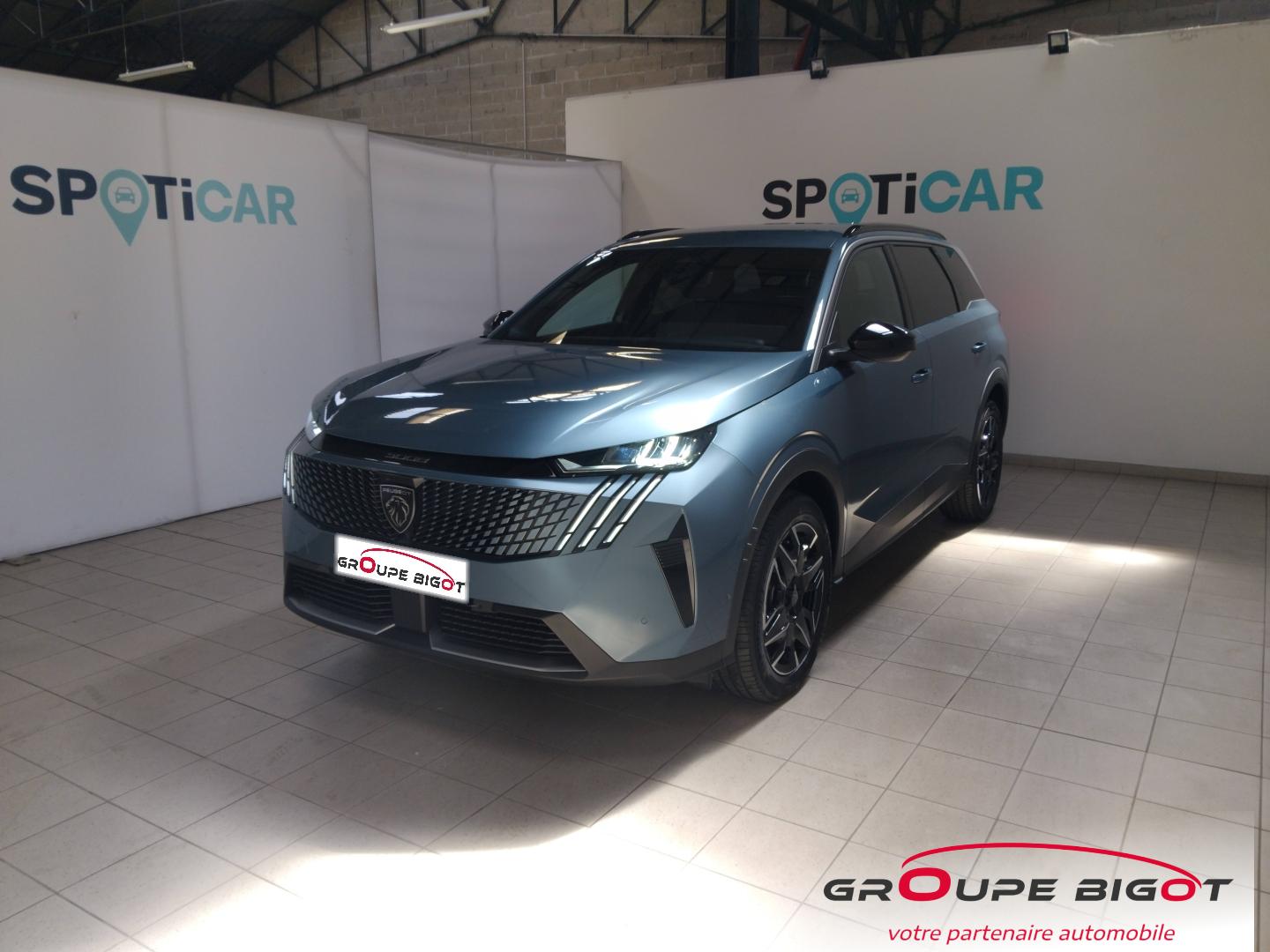 PEUGEOT 5008