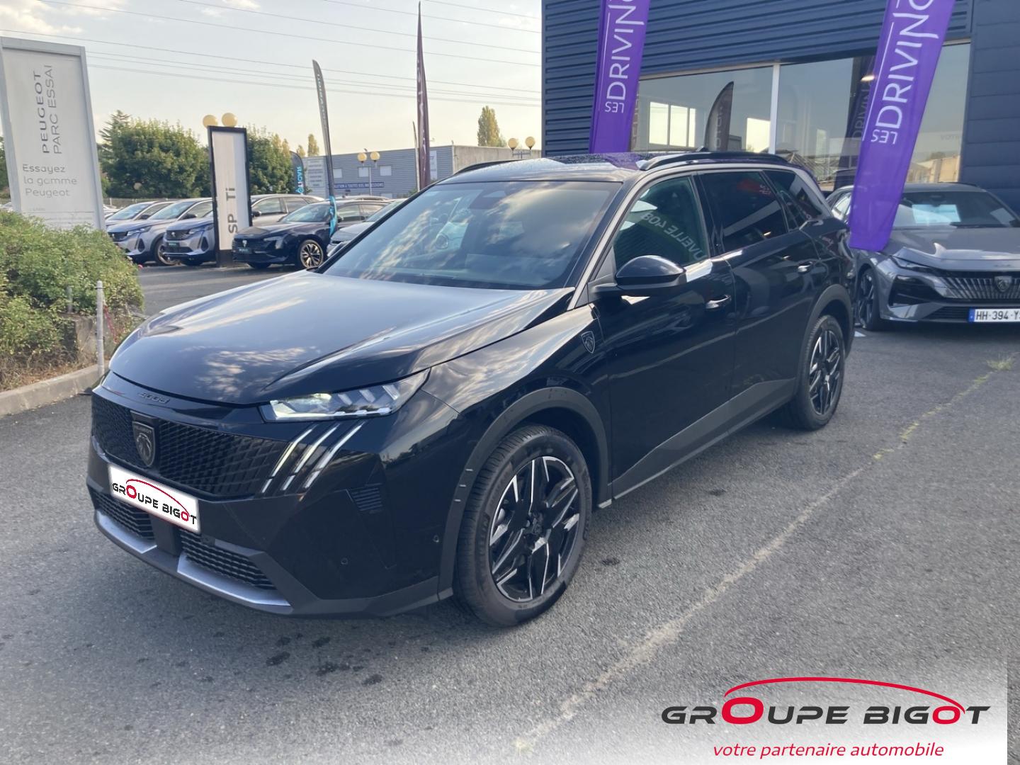 PEUGEOT 5008