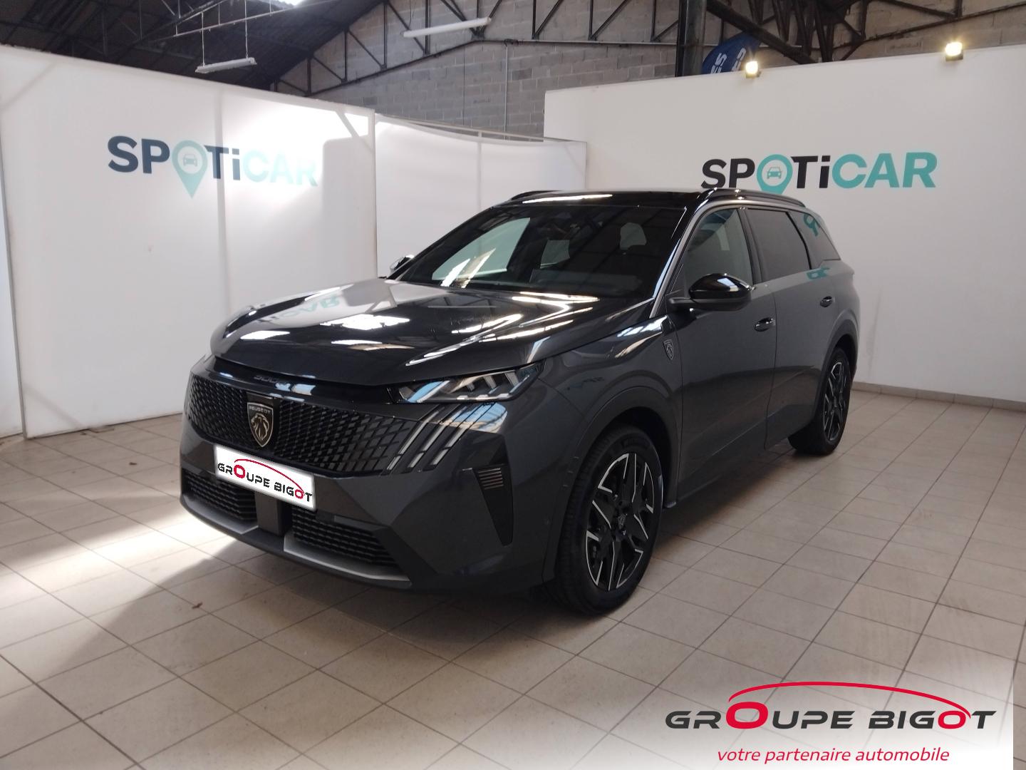 PEUGEOT 5008